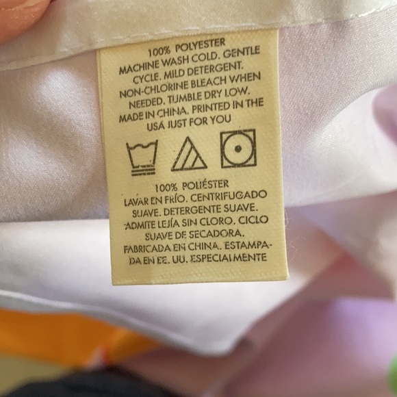 Red Bubble Tapestry - Picture 3 of 6